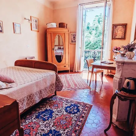 Pensión En Provence- Saint Marc 4*
