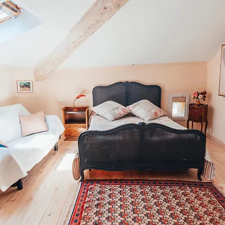 Pensión En Provence- Saint Marc 4*
