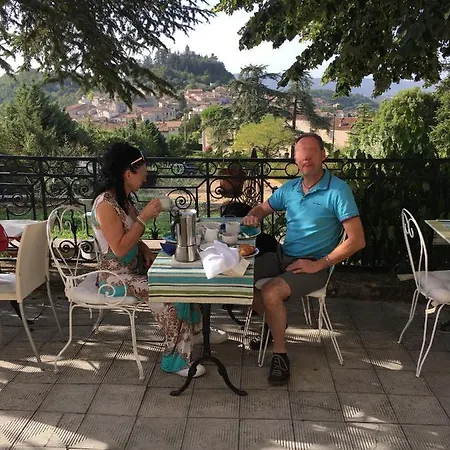 En Provence- Saint Marc Pensión Forcalquier
