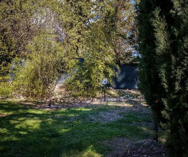 בית הארחה En Provence- Saint Marc