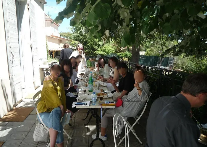 En Provence- Saint Marc בית הארחה