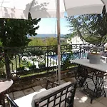 En Provence- Saint Marc بيت ضيافة