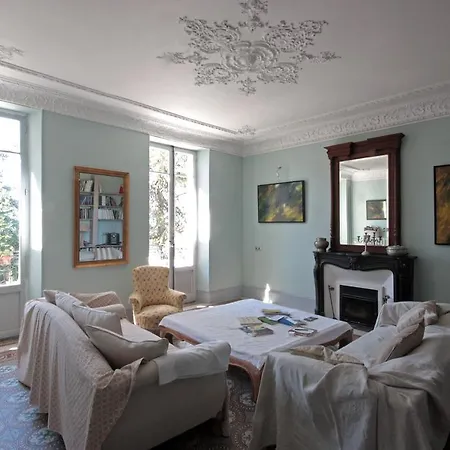 En Provence- Saint Marc 4* 포르칼퀴에르