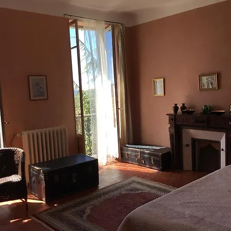 En Provence- Saint Marc Πανσιόν