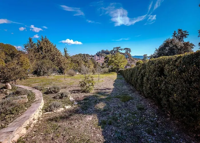 En Provence- Saint Marc 4*