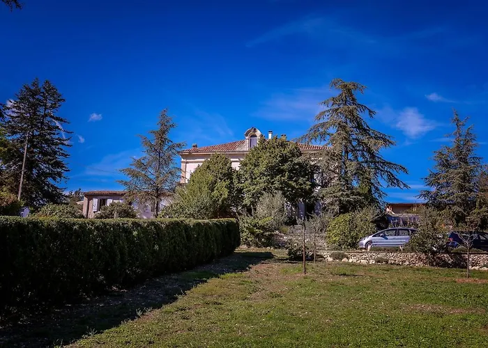 En Provence- Saint Marc Guest house Forcalquier