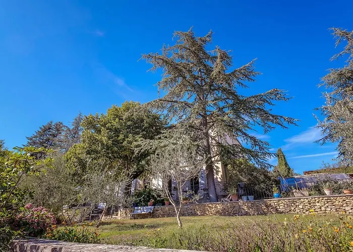 Gasthuis En Provence- Saint Marc 4*