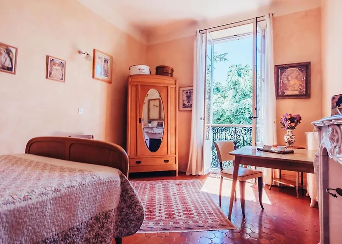 En Provence- Saint Marc Guest house