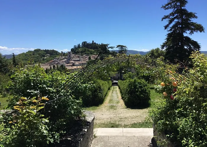 Guest house En Provence- Saint Marc 4*